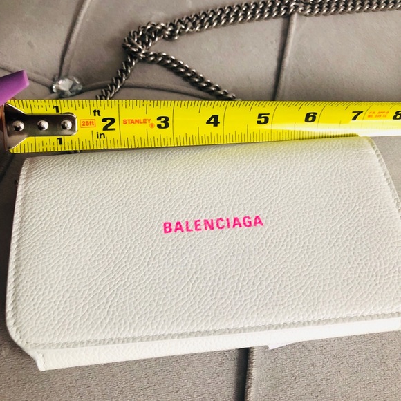Balenciaga Pink & White💗 HOST PICK💗 - Picture 4 of 8